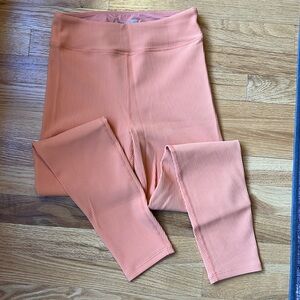 Barry’s peach gym leggings